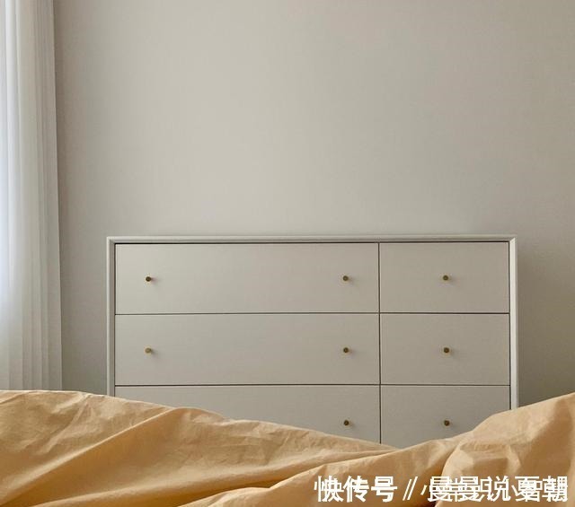 衣帽间|这套76平小房子，上了年纪却充满人情味！狭窄的厨房，一丝不苟！