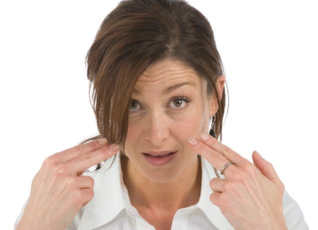 竖纹|指甲上有“竖纹”出现,是不是身体存在病症,大夫的回答让你明白