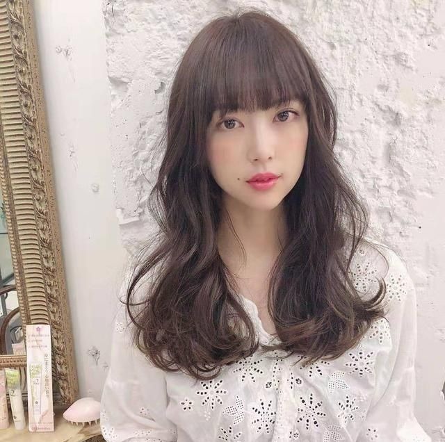 减龄 35岁左右女人适合什么发型?三组时尚减龄的日系发型,简单显气质