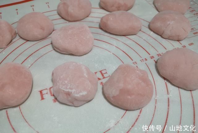雪媚娘皮|夏天最受欢迎的甜品,软糯香甜,1小时卖出200个,在家也能做