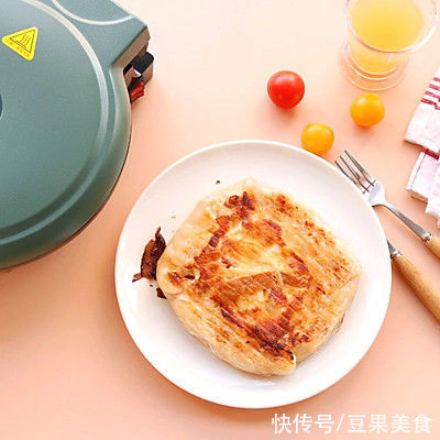 懒人界爆款美食-芝士鸡肉饼