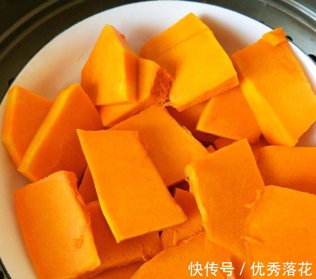 粘米粉|香甜软糯的黄金南瓜饼,做法超级简单!