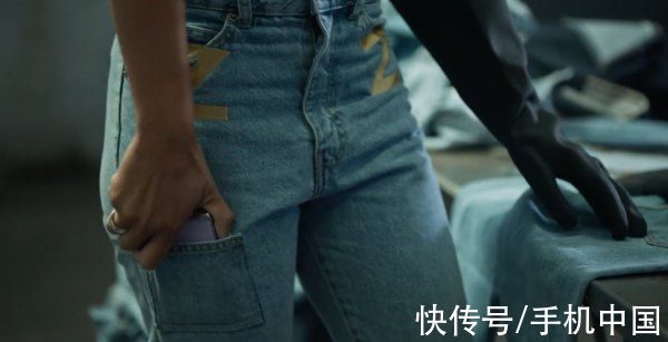 ui|买裤子送手机？三星推出Galaxy Z Flip3定制牛仔裤