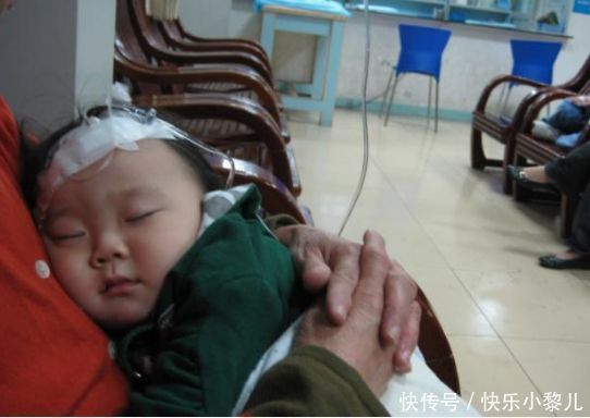 孩子|不可再给孩子吃2种饭了,为肠胃造成很大负担,影响孩子的成长!