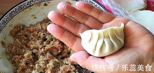 米酒|包饺子白菜馅要杀水吗？许多人都弄错了，难怪饺子干柴不好吃