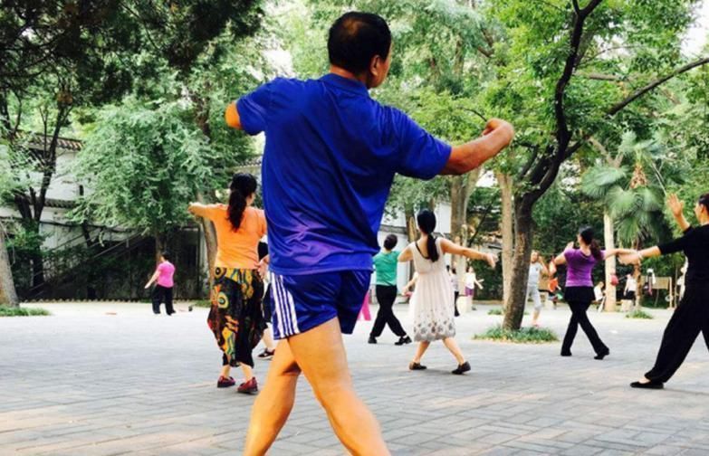 家里有血压高的,牢记“5不做”,血压稳,身体健康又长寿