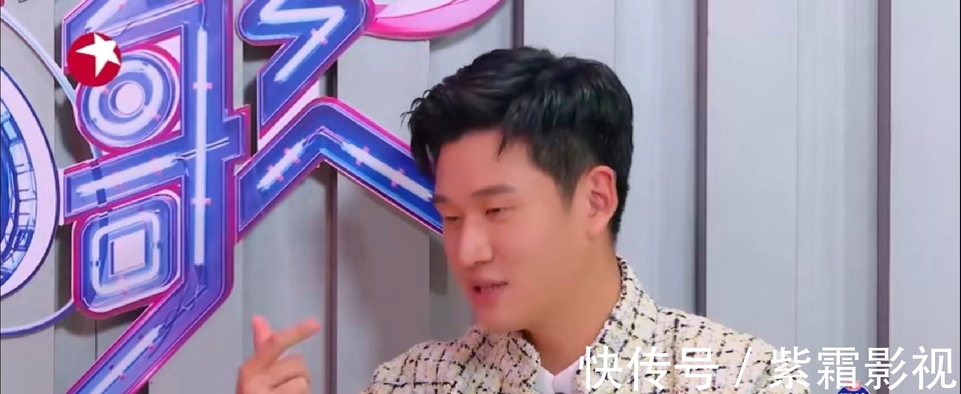 一档音乐综艺,前后三位歌手退赛,谁的问题?