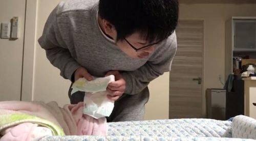 婴儿味|为什么宝宝身上的婴儿味,别人很难忍受,而爸妈却非常喜欢闻呢?