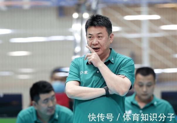 王音迪|上海女排8人参训,张钰倩等3人恐是陪练,仲慧等2人难获蔡斌青睐