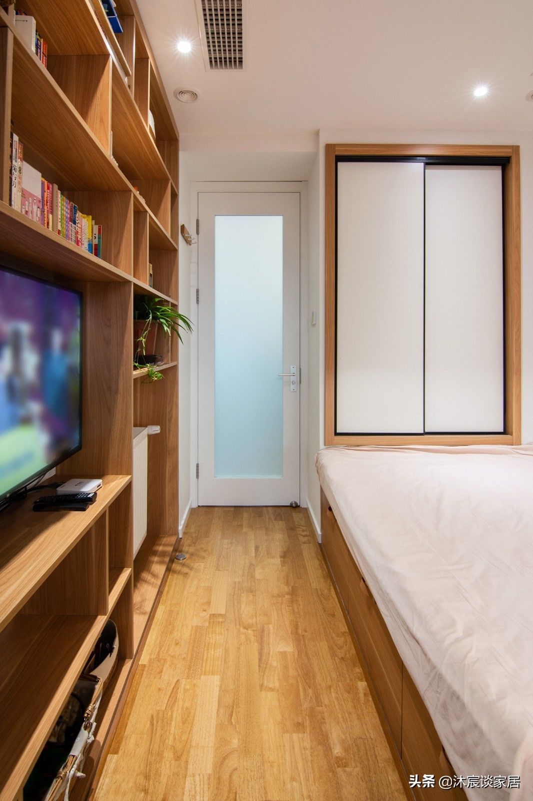 客厅|她家的客厅不一样，用卡座取代沙发，好看又实用，真是小户型救星