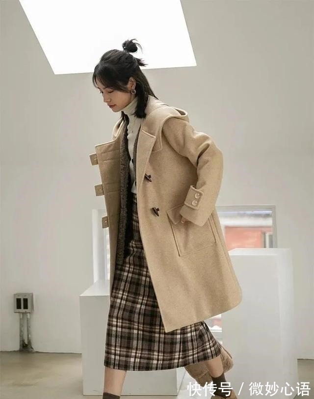 外套 羽绒服穿腻了羊羔毛才是秋冬最洋气的外套,保暖又时髦!