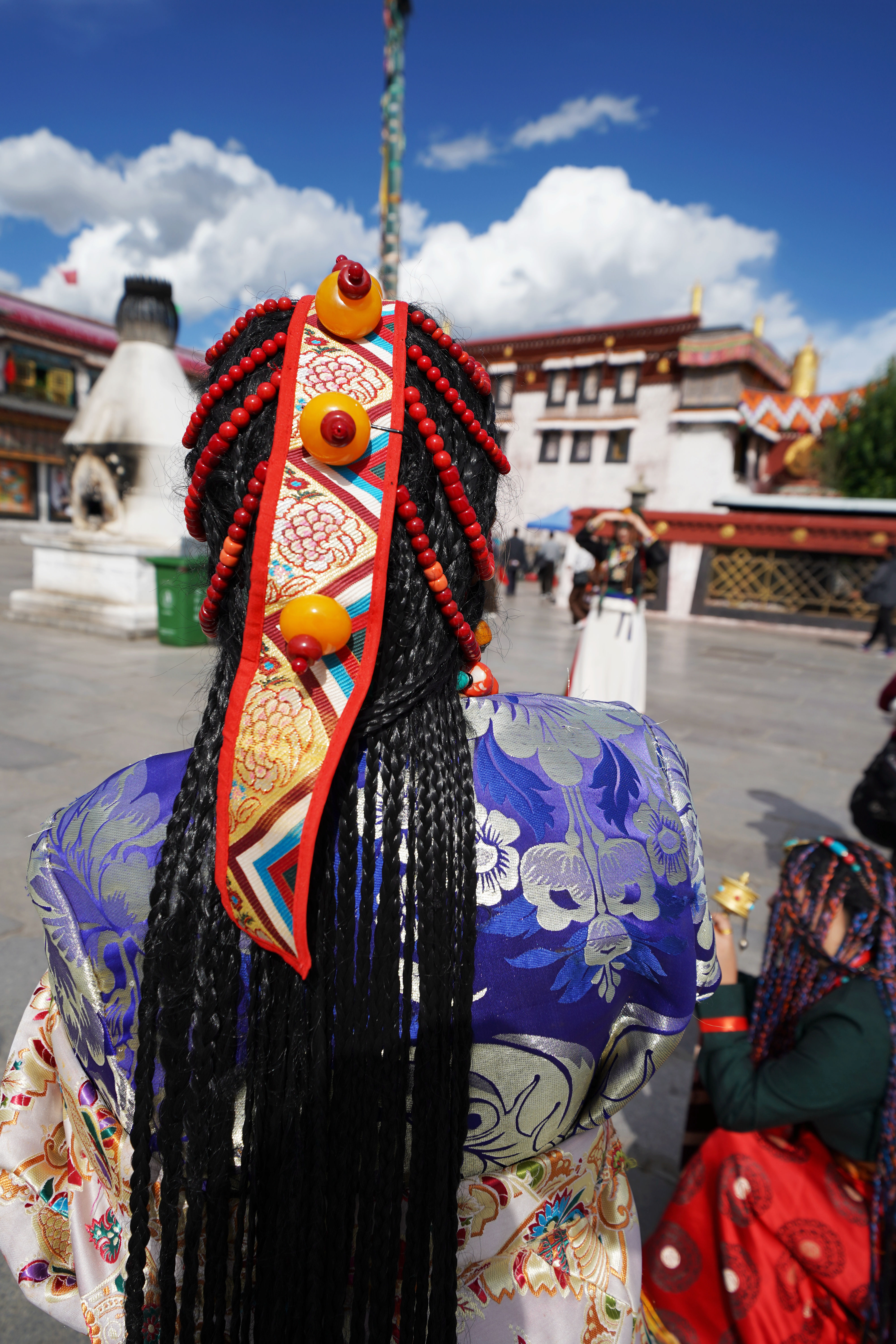 大昭寺|【80天单人单车环藏之旅】观览佛教圣地大昭寺，八廓街猎摄盛装美女