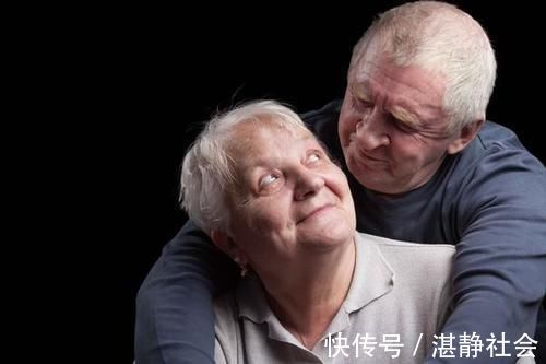 睡眠时间|长寿体质,通常有4个特点,若你也有,值得高兴