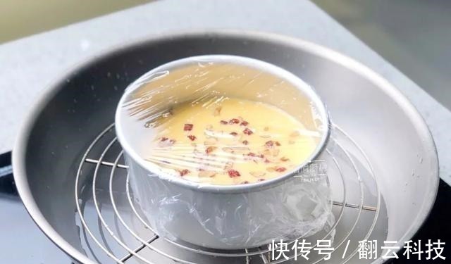 搅一搅，蒸一蒸，不用打发不用烤，火遍全网的懒人蛋糕就这么简单！