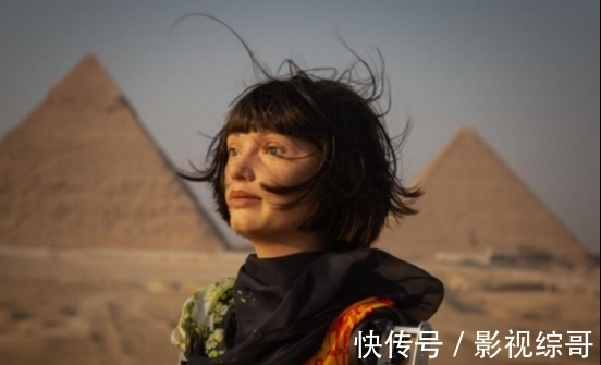 第一位机器人艺术家:人们对AI日益先进的发展有多紧张