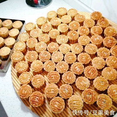 国民味|#橄享国民味 热烹更美味#五仁月饼