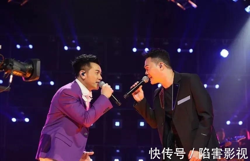 《披荆斩棘的哥哥》打破综艺僵局,成团后友谊延续,感情很好