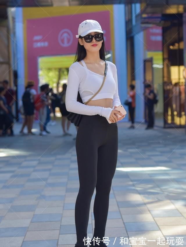 运动裤 性感风运动裤穿搭，时尚俏丽又飒又美，让你重新认识瑜伽裤！