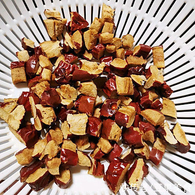 初冬小点心——低油红枣核桃蛋糕(老式枣糕)