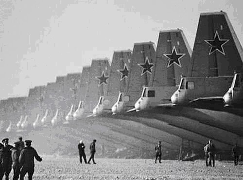 莫斯科|最让苏军蒙羞的事情，一个德国青年，让300余位苏军将领被除名