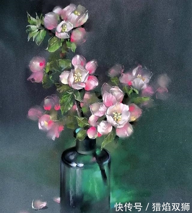粉画#他可以赋予花卉作品不同的质感,那种柔和自美,赏心悦目!