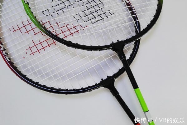 医生提醒老年痴呆发病前3年,身体就有征兆,可