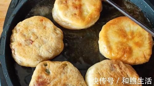 松软|外面6块钱一个的鲜肉火烧,在家就能做,做馅是关键,松软又多汁