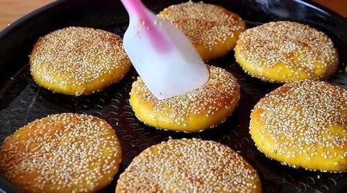 活了半辈子,才知道南瓜饼这样做最好吃,不用油炸,营养又健康