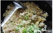 炒饭|适合小朋友和妈妈的营养炒饭,它很补钙,比牛奶还好