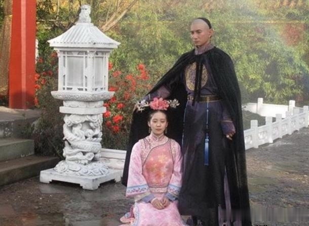 丫鬟|她本来只是丫鬟,给福晋端茶倒水,最后却翻身当了四十多年皇太后