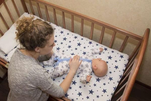 爸妈们|这些不是病!新生儿常见的12个生理现象,新手爸妈不必过于担心