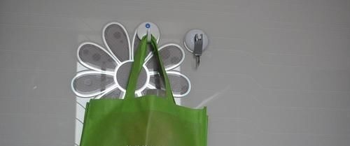 挂钩不粘了别急着扔,试试这个方法,效果比新买的还粘,都看看吧