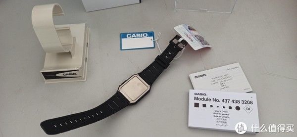 去年买了个表 篇一：CASIO 卡西欧时尚休闲男表 计算器学生手表 CA-53W-1Z——我的第一块表