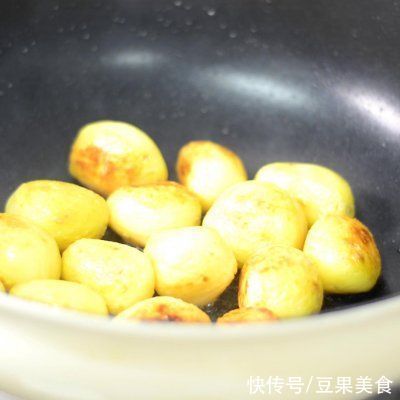 补充蛋白质|#舌尖上的端午# 五花肉烧小土豆