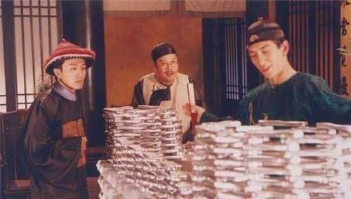 古代银子是怎样的?专家:表面布满污垢和牙印,别在被电视剧骗了