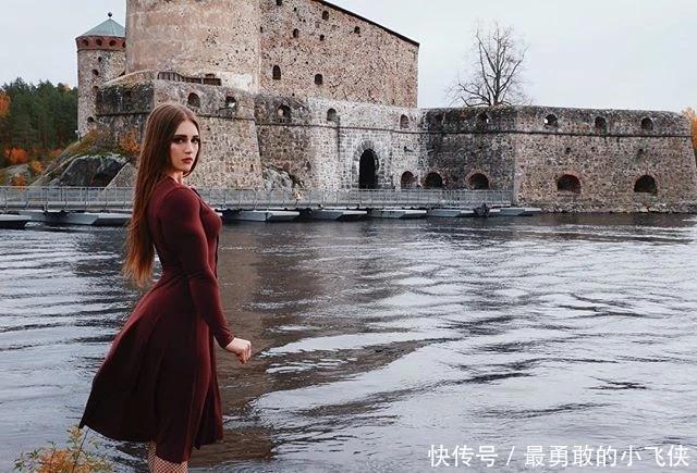 身材|23岁俄罗斯美女长相似天使身材却很彪悍,反差太大,但有众多粉丝