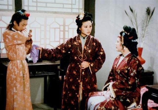 宝玉|闲话《红楼梦》：赵姨娘不讨喜，到底是什么原因？