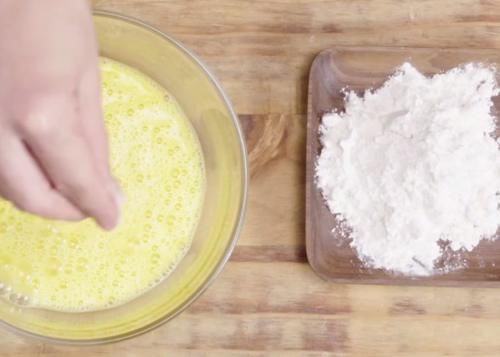 分享一款什锦鸡蛋披萨饼，简单好吃，营养美味，解馋的早餐美食