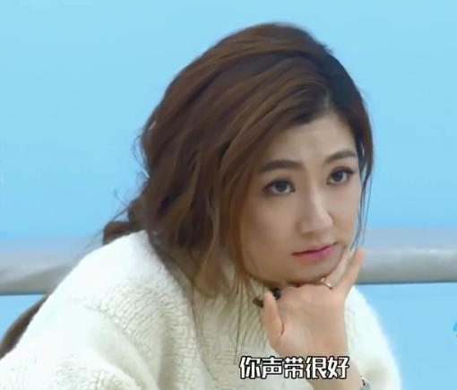 美丽新世界|华语第一女子天团出道三年推出50首歌,如今一人失声令粉丝痛心