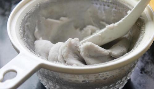 孩子隔三差五要吃此早餐,上锅一烙就完事,做法简单,解馋又顶饱