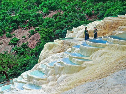 香格里拉让人魂牵梦绕，当地这11大景点给你非凡的旅行体验