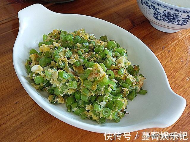 老少皆宜|冬季干燥常吃它，2块钱1把，止咳化痰好，和鸡蛋一炒，鲜香脆嫩