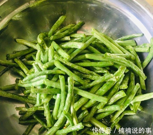 干煸豇豆,干香下饭,比肉菜还受欢迎!