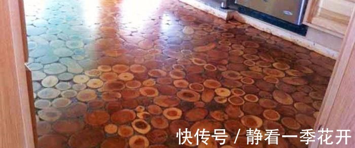 装修|业主花300买棵树锯成小段， 自创“纯实木”地板， 效果比瓷砖还棒！