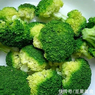 香钵冷串串|香钵冷串串最好吃的做法，就在这里了