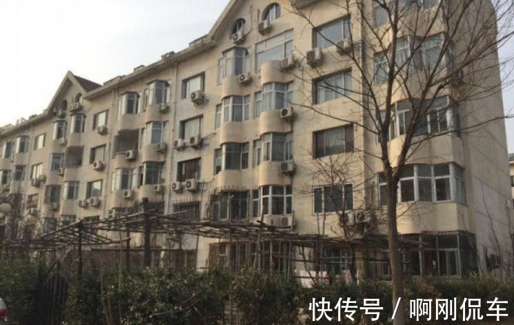 中介|买二手房总看到中介,为啥大家都找中介帮忙?原因有几点,别不信