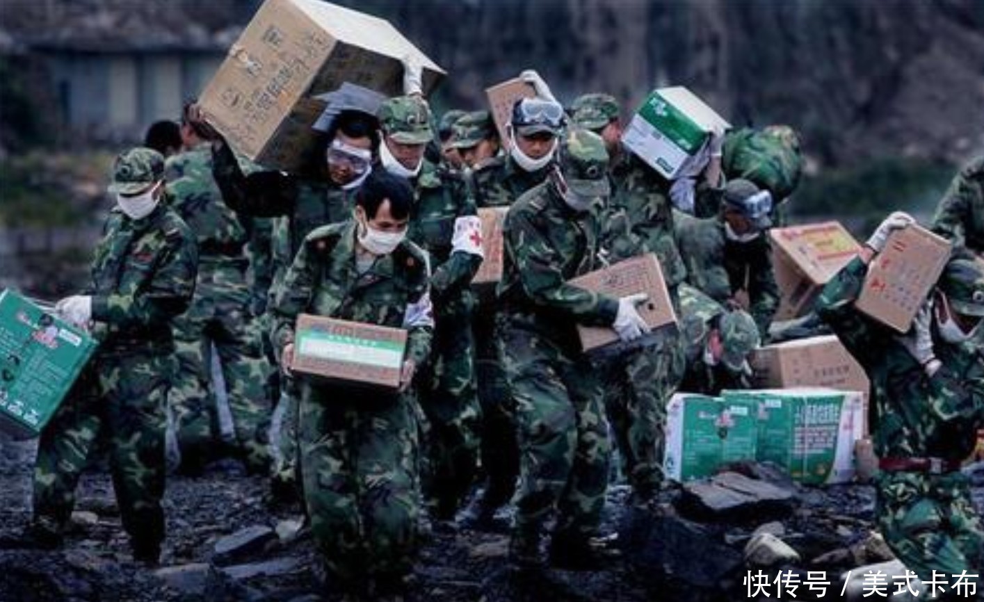 08年汶川地震,那位抛弃学生自己逃命的老师,后来结局如何