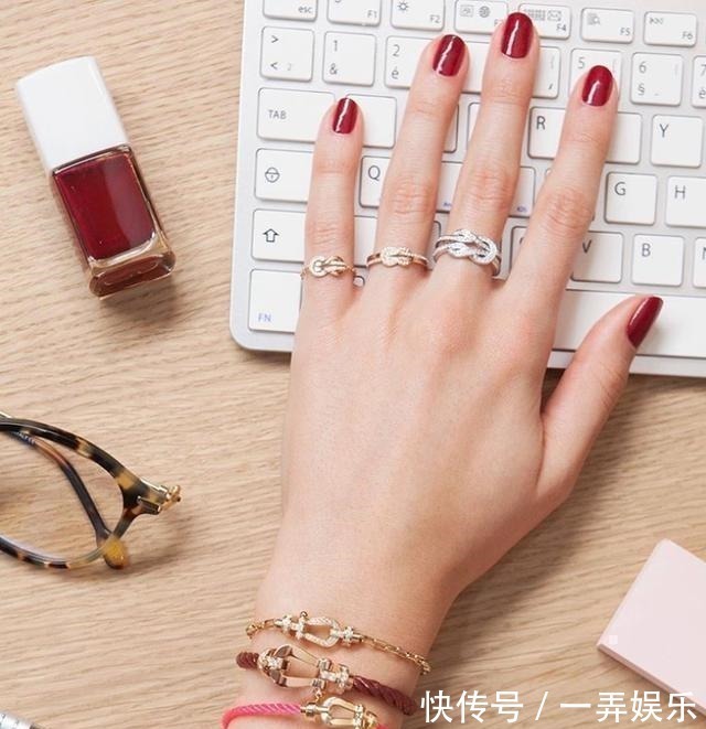 手镯 这些时下热门的奢侈品品牌,招牌手镯款式,值得你好好看看