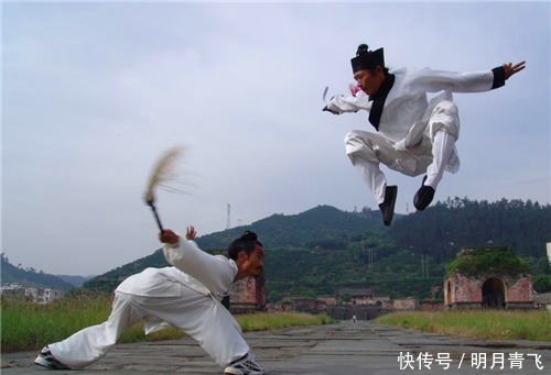 武当山上的“世外高人”平时在道观修行,天下大乱时他们才出山