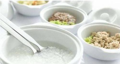 白粥的时|4个月宝宝吃辅食,你知道粥应该怎么吃吗?介绍几种营养粥